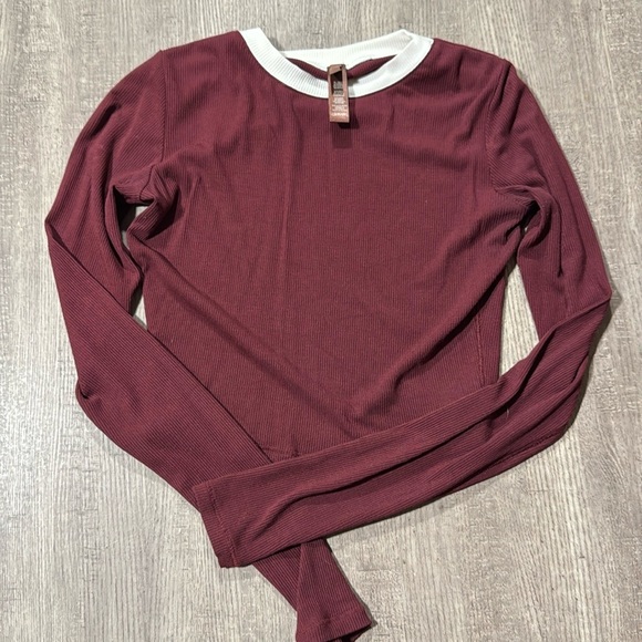 SKIMS Soft Lounge Ringer Long Sleeve - Maroon - Picture 3 of 7